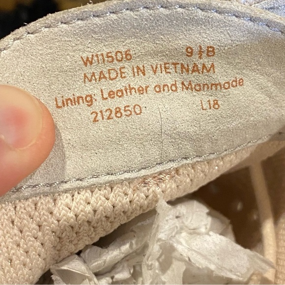 Cole Haan Original Grand Wingtip Oxford Shoes Womens Size 9.5 Pink Stitch Lite - Picture 7 of 7